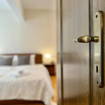 Classy & Spacious аpartment Next To National Palace Of Culture For 4 Guests Lägenhet Sofia