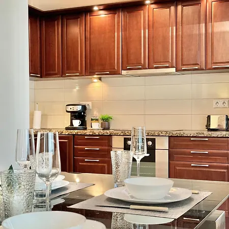 Apartment Classy & Spacious аpartment Next To National Palace Of Culture For 4 Guests *